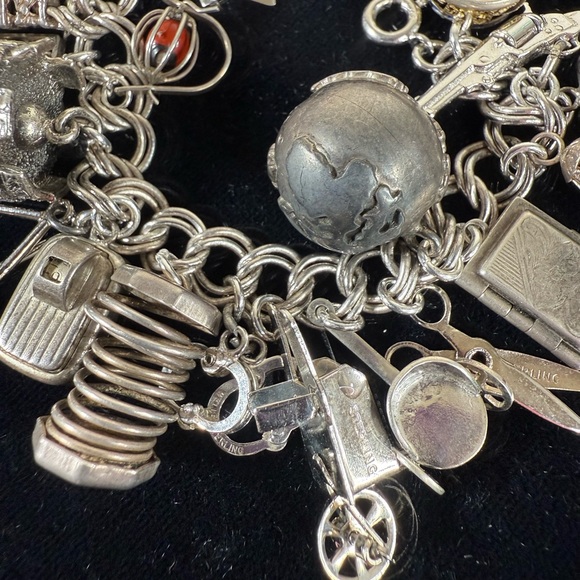 Vintage Moveable LOADED Sterling 925 Silver Articulated Charm Bracelet 89.3 G - Picture 8 of 16